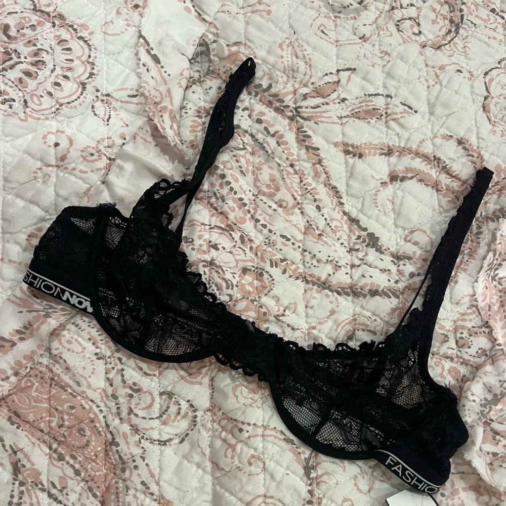 Fashion Nova Midnight Lace Bra